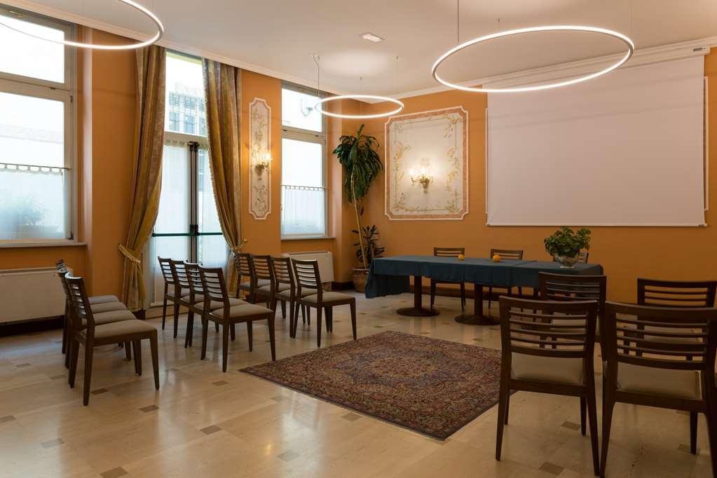 Hotel Palazzo Lovera Cuneo Zařízení fotografie