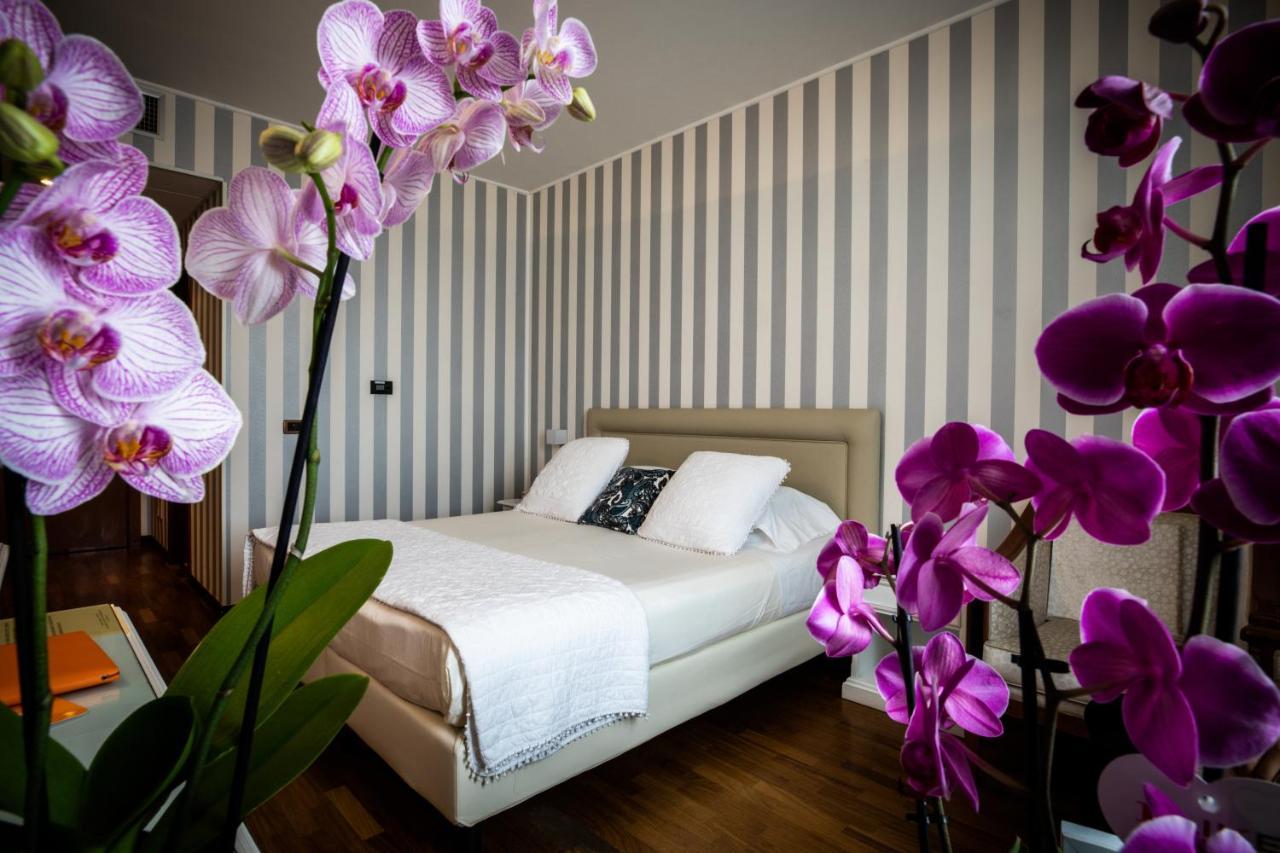 Hotel Palazzo Lovera Cuneo Exteriér fotografie