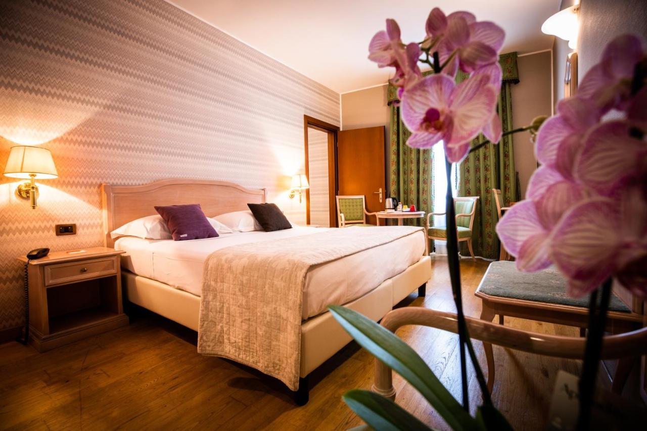 Hotel Palazzo Lovera Cuneo Exteriér fotografie